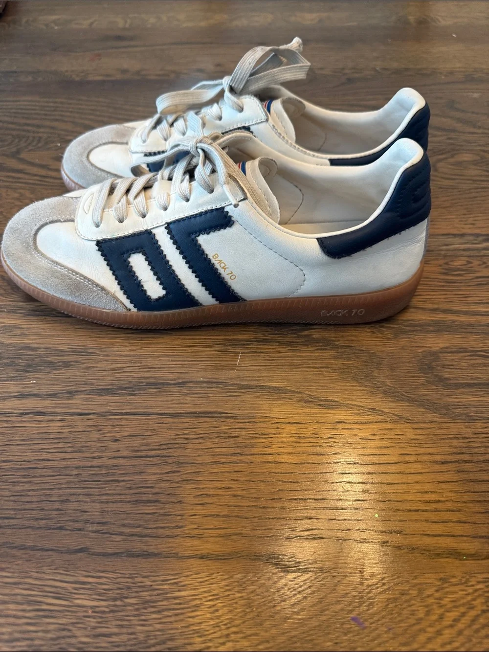 Back 70 Retro Trainer Sneakers in Navy & Cream